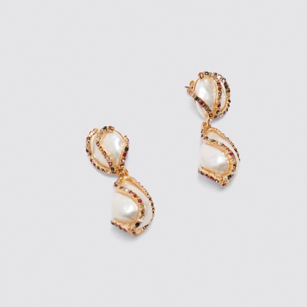 Zara Large Pearl Earrings - Picture 2 of 3